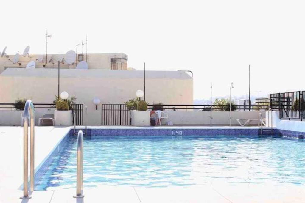 Large Modern Beach Front Apartment, Rooftop Pool!! Marbella Exterior photo